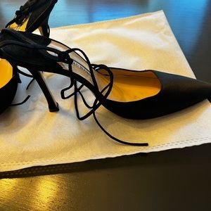 Beautiful satin formal great for weddings etc!